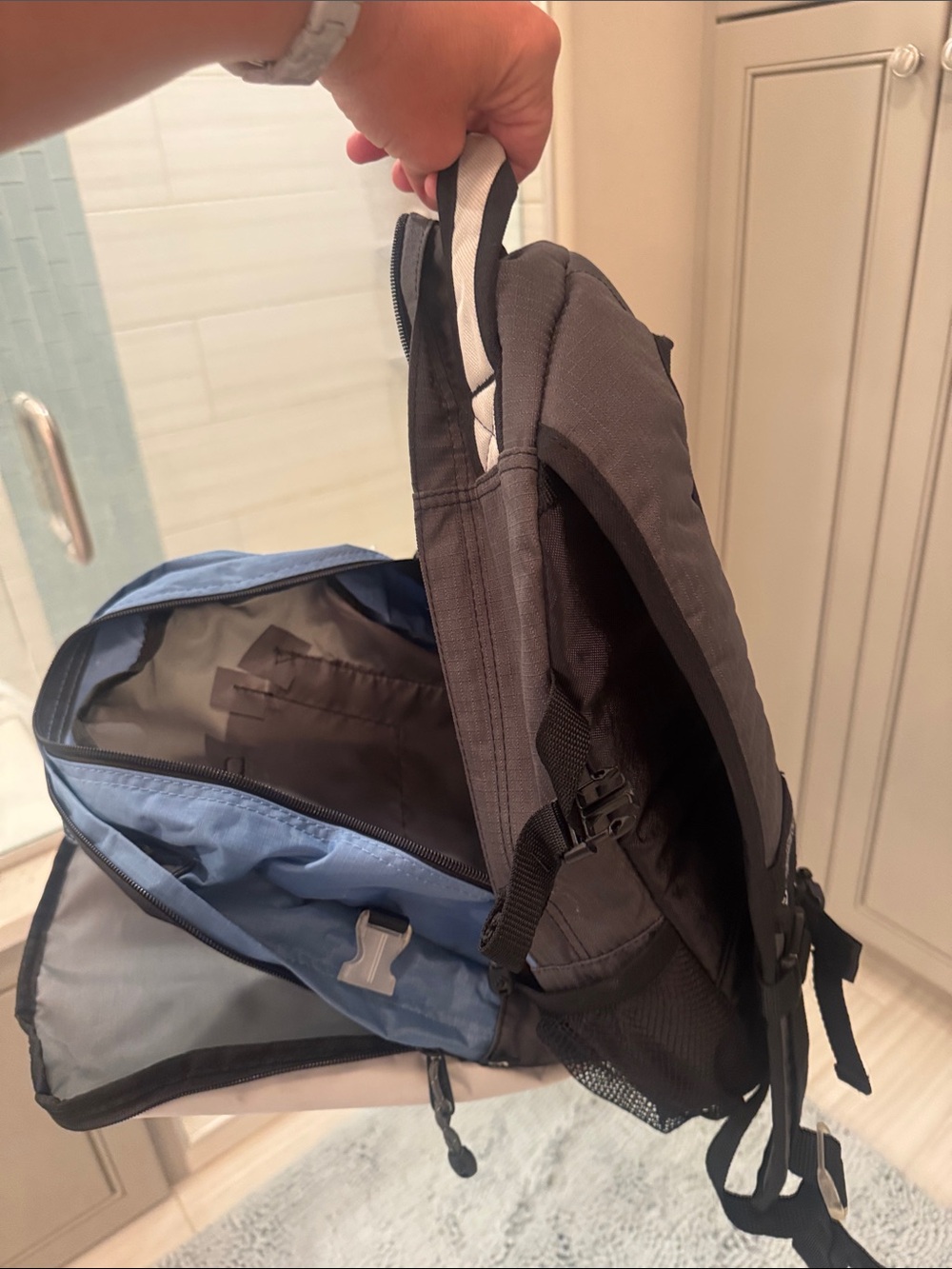 Blue and Cream Backpack - Picture 5 of 8